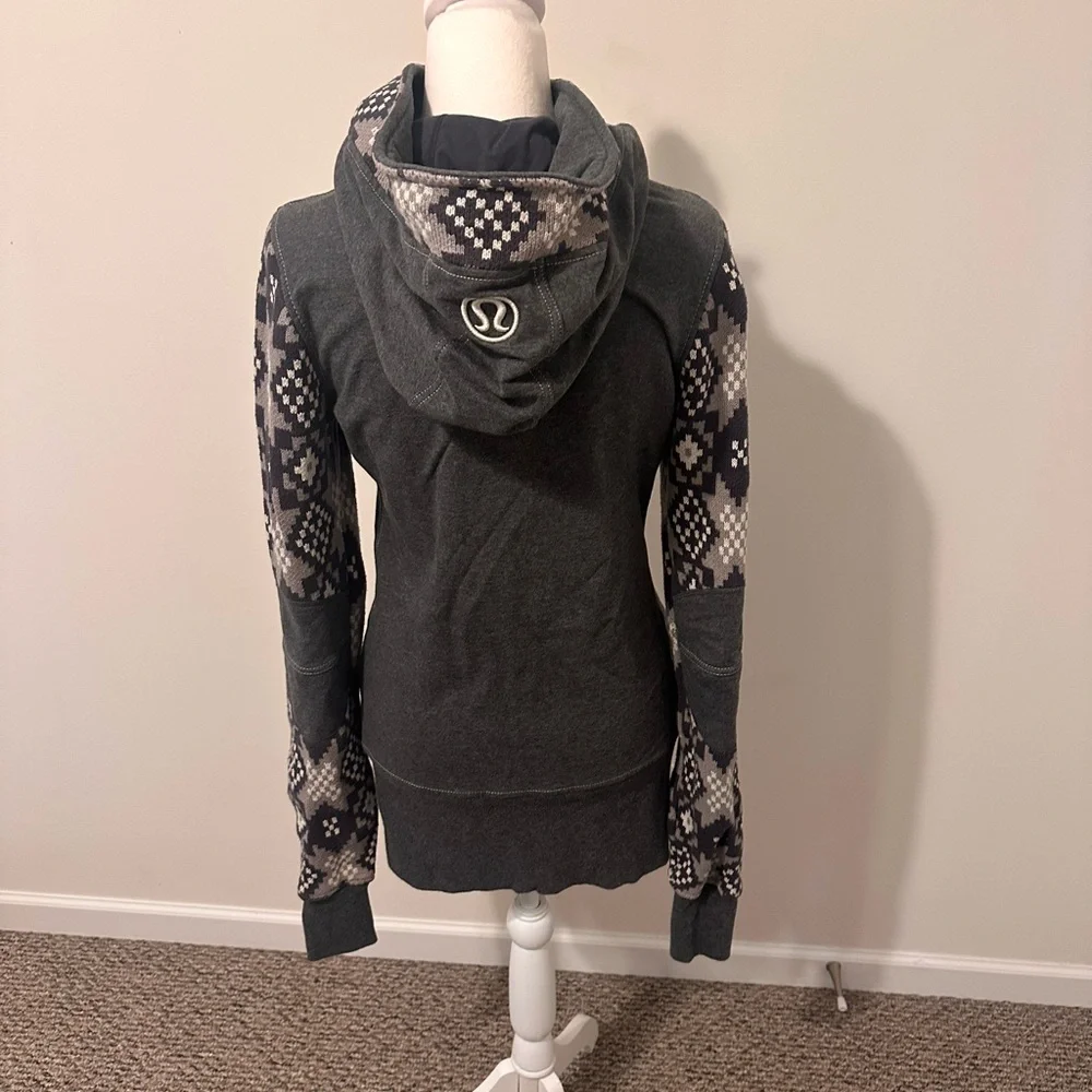 Lululemon Live Simply Jacket Charcoal Jacket Size 8 - Picture 5 of 7